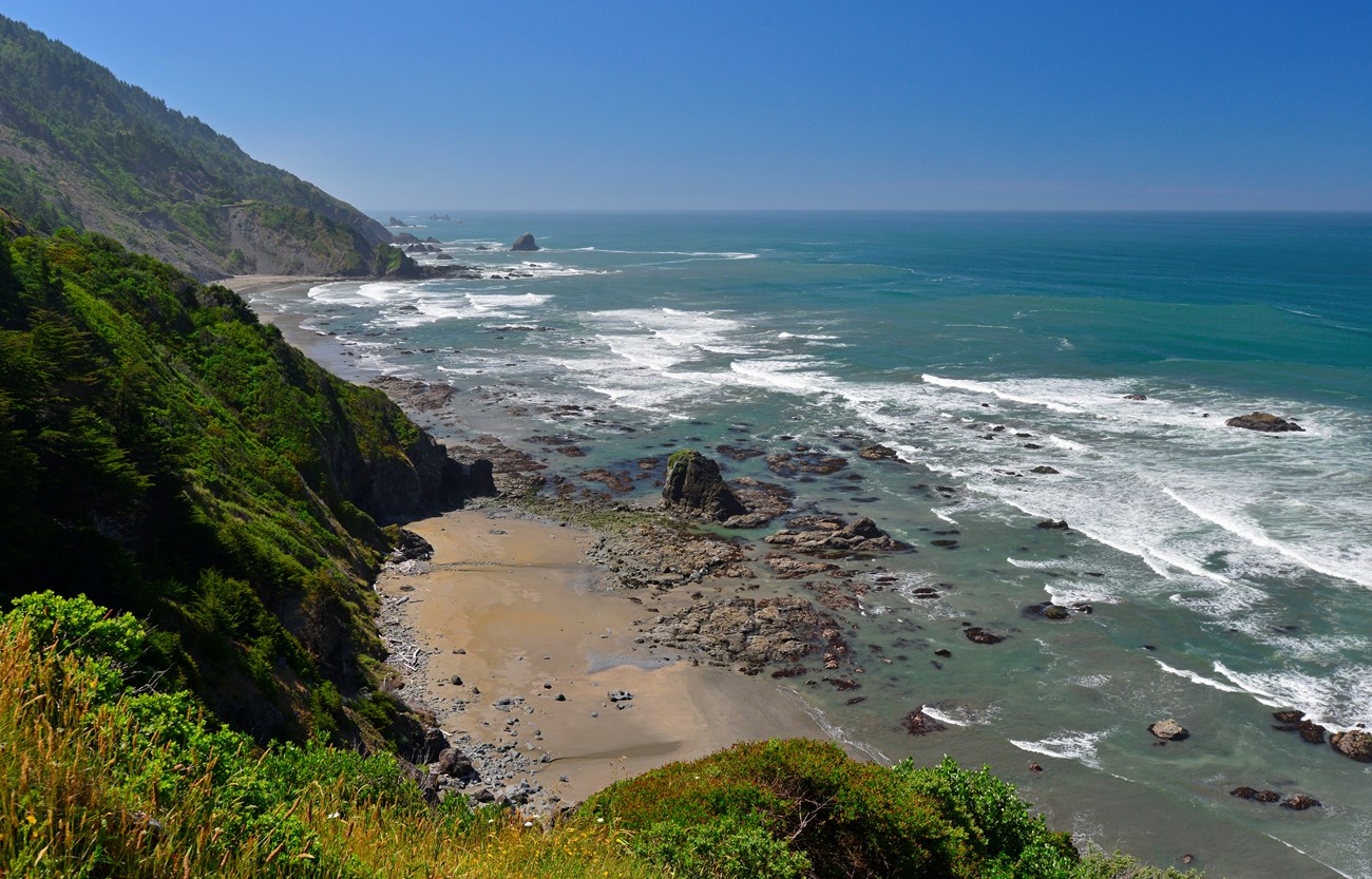 Photo 4.1 Redwood-Enderts Beach rocky pacific coast