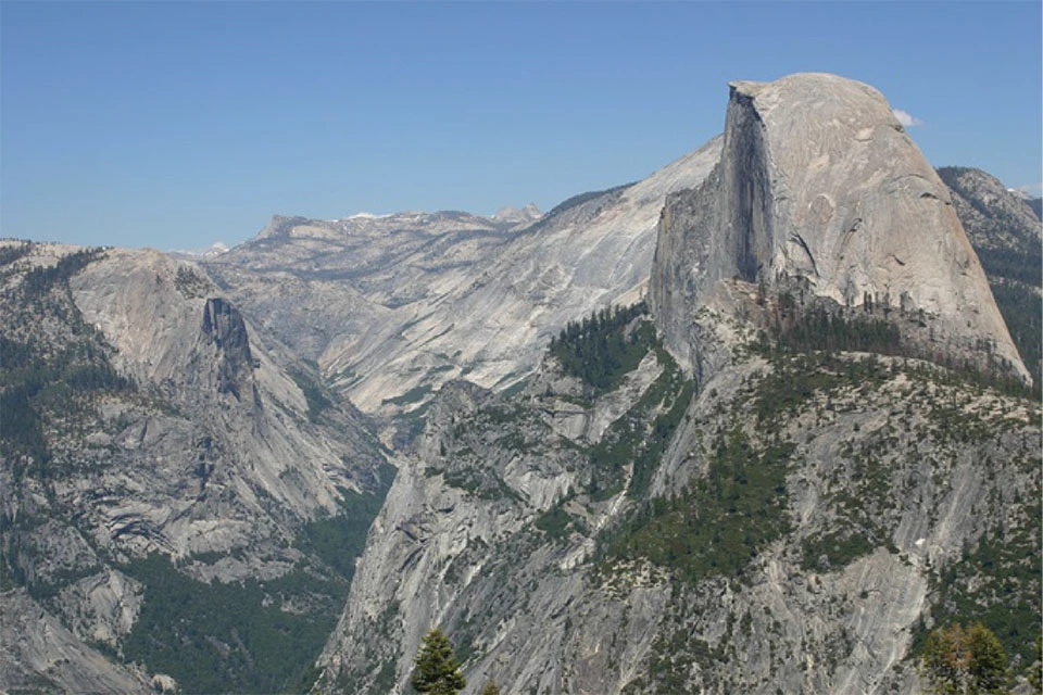 yosemite valley and half dome
